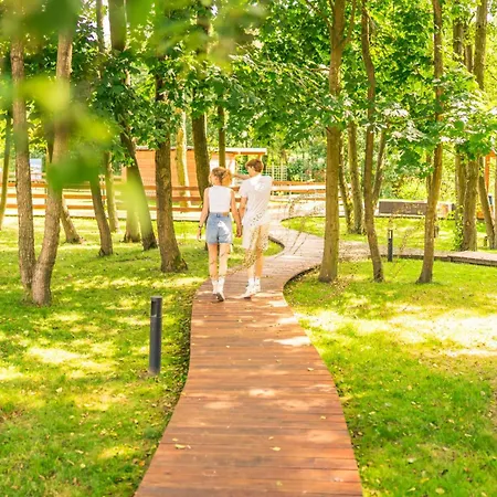 Apartahotel Baltic Park - Wypoczynkowy W Harmonii Z Natura - Parter Z Tarasem Piekny Widok Na Park - Basen- Atrakcje Dla Dzieci Mini Zoo I Alpakami 4*