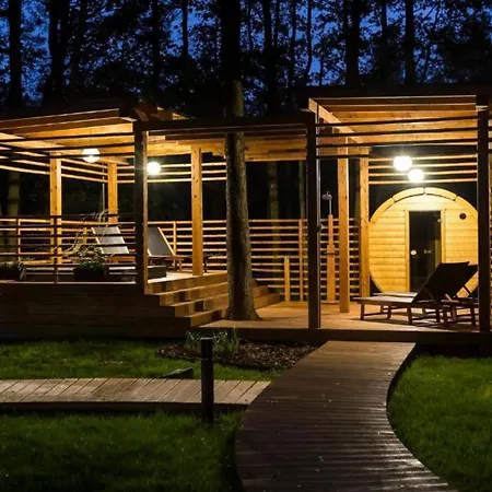 Apartahotel Baltic Park - Wypoczynkowy W Harmonii Z Natura - Parter Z Tarasem Piekny Widok Na Park - Basen- Atrakcje Dla Dzieci Mini Zoo I Alpakami Niechorze
