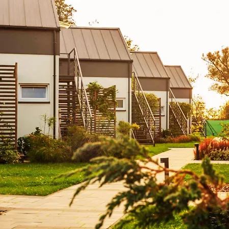 Apartahotel Baltic Park - Wypoczynkowy W Harmonii Z Natura - Parter Z Tarasem Piekny Widok Na Park - Basen- Atrakcje Dla Dzieci Mini Zoo I Alpakami 4*